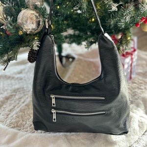 Elegant Black Leather Shoulder Bag